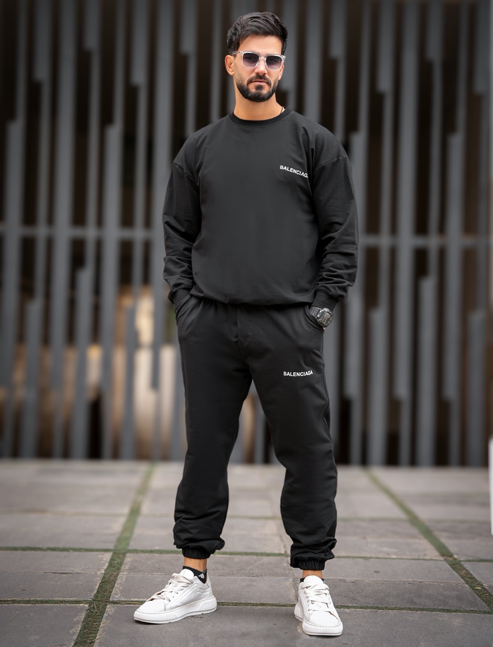 ست اسپرت دورس و شلوار جاگر پشت چاپ پارچه پنبه دو نخ balenciaga